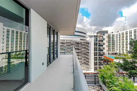 2960 NE 207 Aventura FL 33160