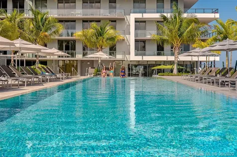 2960 NE 207 Aventura FL 33160