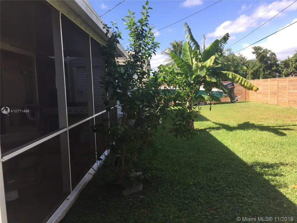11221 SW 180th Street Miami FL 33157