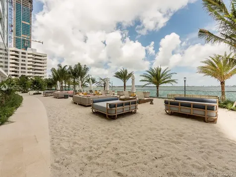2900 NE 7th Avenue Miami FL 33137