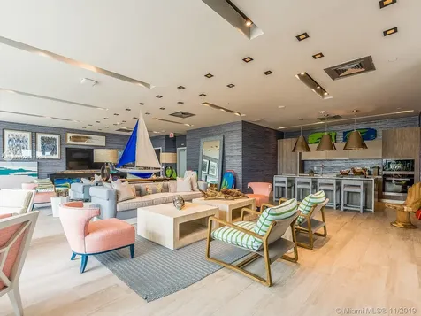 2900 NE 7th Avenue Miami FL 33137