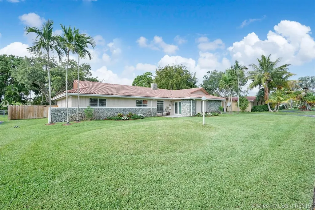 7834 SW 165th Street Palmetto Bay FL 33157