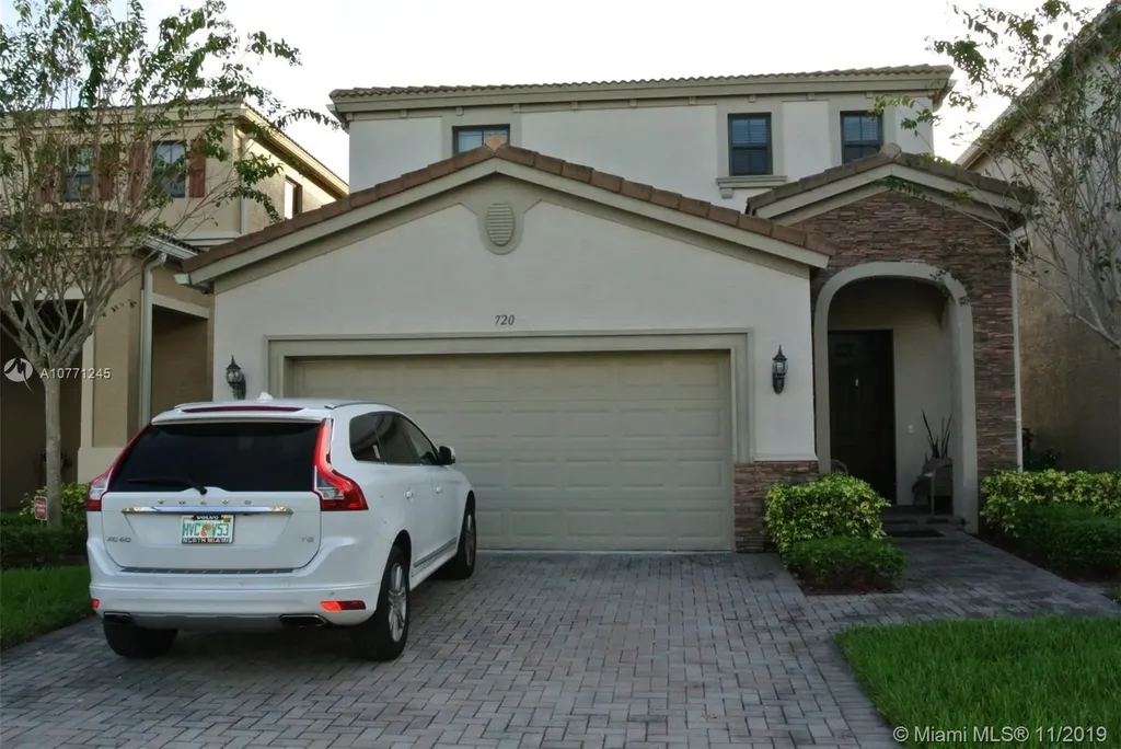 720 NE 193rd Street Miami FL 33179
