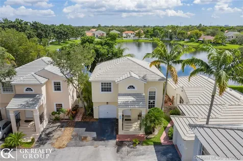 9812 NW 9th Court Plantation FL 33324