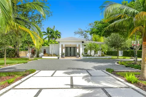 5995 SW 102nd Street Pinecrest FL 33156