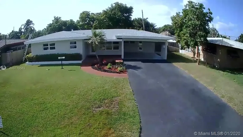 4825 NE 17th Terrace Oakland Park FL 33334