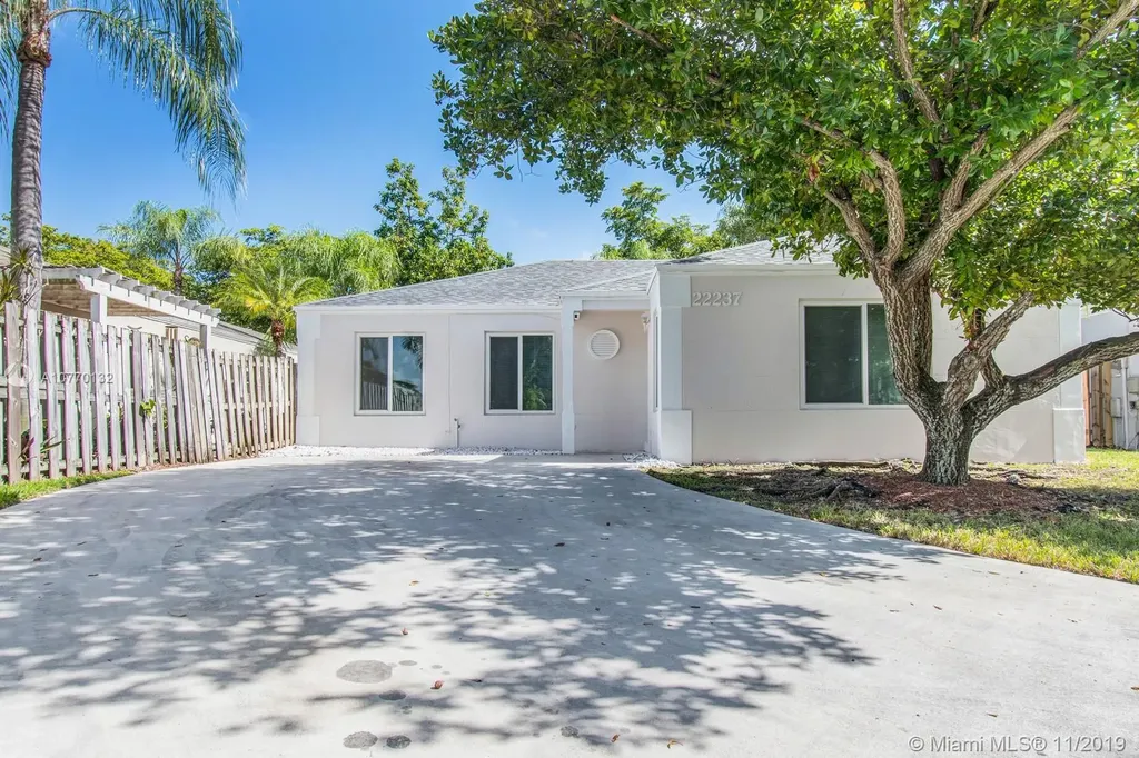22237 SW 97th Court Cutler Bay FL 33190