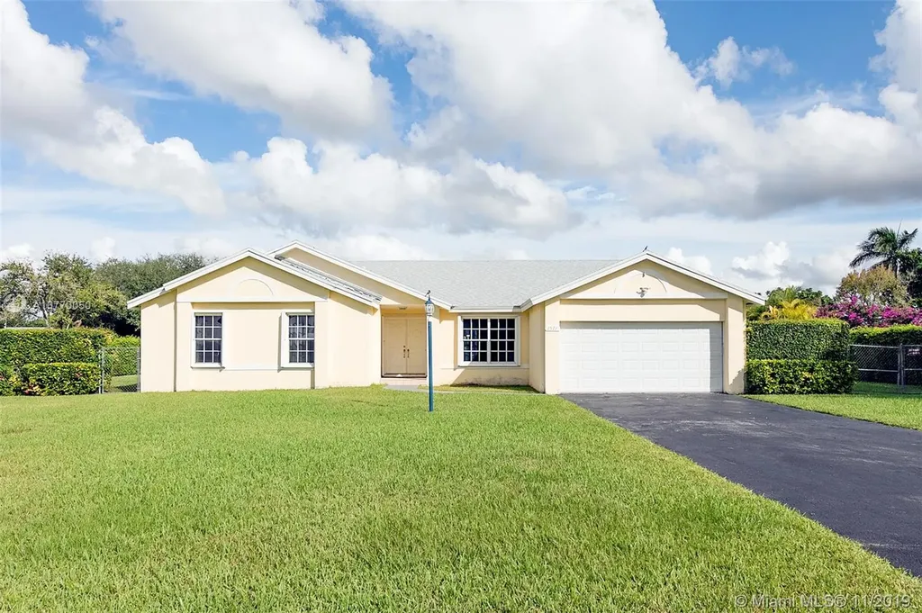 1571 NW 17th Street Homestead FL 33030
