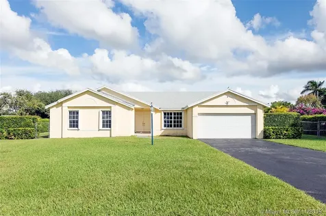 1571 NW 17th Street Homestead FL 33030