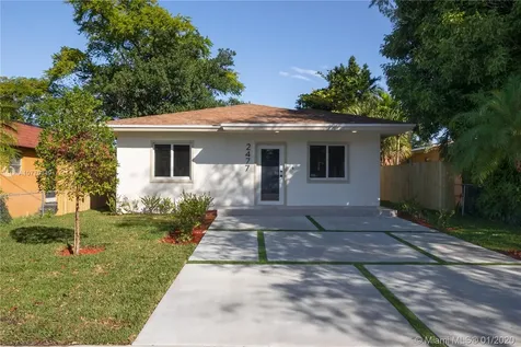 2477 NW 42nd Street Miami FL 33142