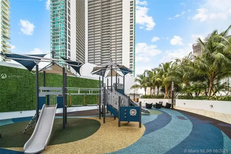 851 NE 1st Avenue Miami FL 33132