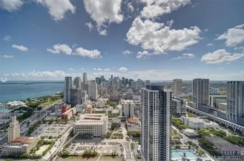 851 NE 1st Avenue Miami FL 33132