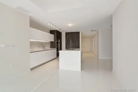851 NE 1st Avenue Miami FL 33132
