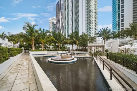 851 NE 1st Avenue Miami FL 33132