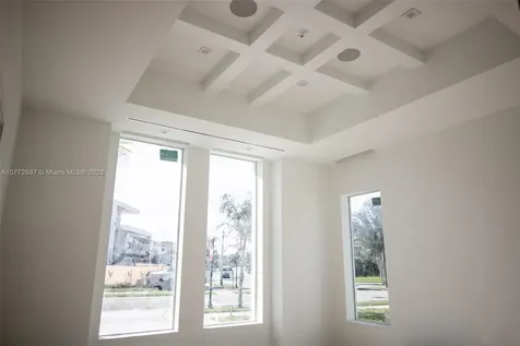 3852 Country Club Lane Fort Lauderdale FL 33308