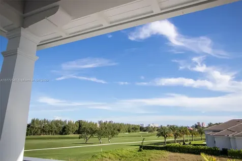 3852 Country Club Lane Fort Lauderdale FL 33308