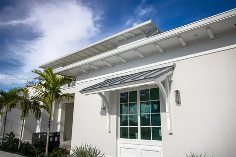 3852 Country Club Lane Fort Lauderdale FL 33308