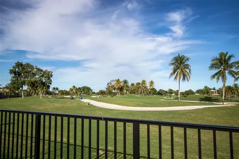 3852 Country Club Lane Fort Lauderdale FL 33308