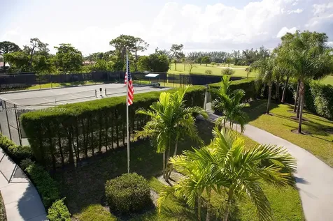 3852 Country Club Lane Fort Lauderdale FL 33308