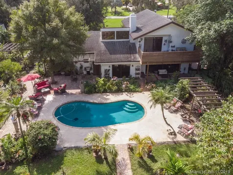 11901 NW 4th Street Plantation FL 33325