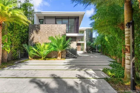 15 Palm Avenue Miami Beach FL 33139