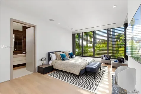 15 Palm Avenue Miami Beach FL 33139