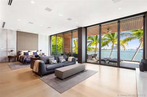 15 Palm Avenue Miami Beach FL 33139