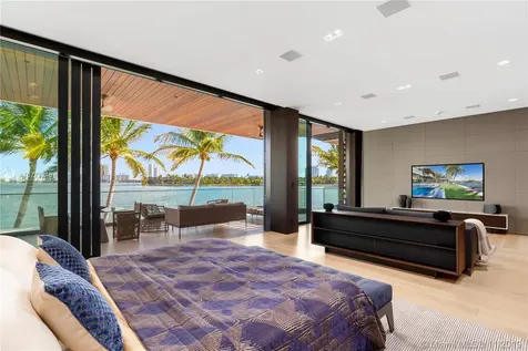 15 Palm Avenue Miami Beach FL 33139