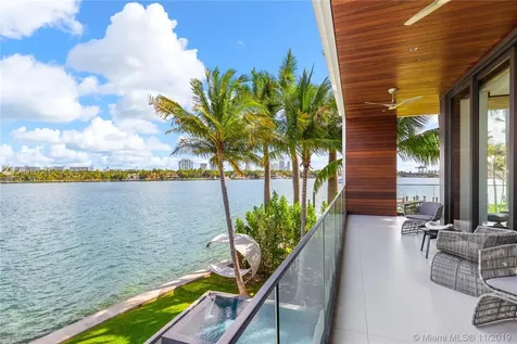 15 Palm Avenue Miami Beach FL 33139