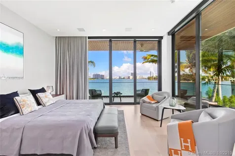 15 Palm Avenue Miami Beach FL 33139