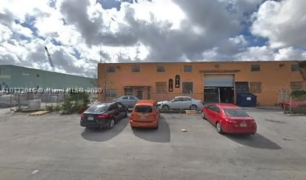 3350 NW 48th Street Miami FL 33142