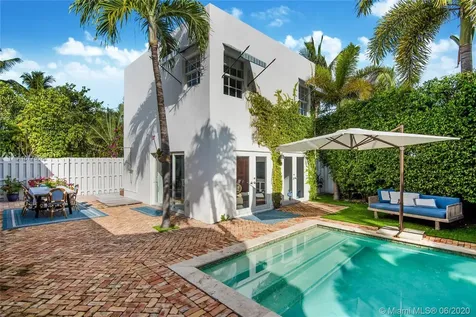 939 W 47th Court Miami Beach FL 33140