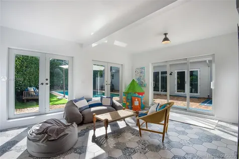 939 W 47th Court Miami Beach FL 33140