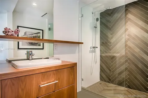 939 W 47th Court Miami Beach FL 33140