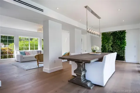 939 W 47th Court Miami Beach FL 33140