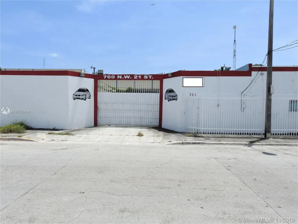 760 NW 21st Street Miami FL 33127