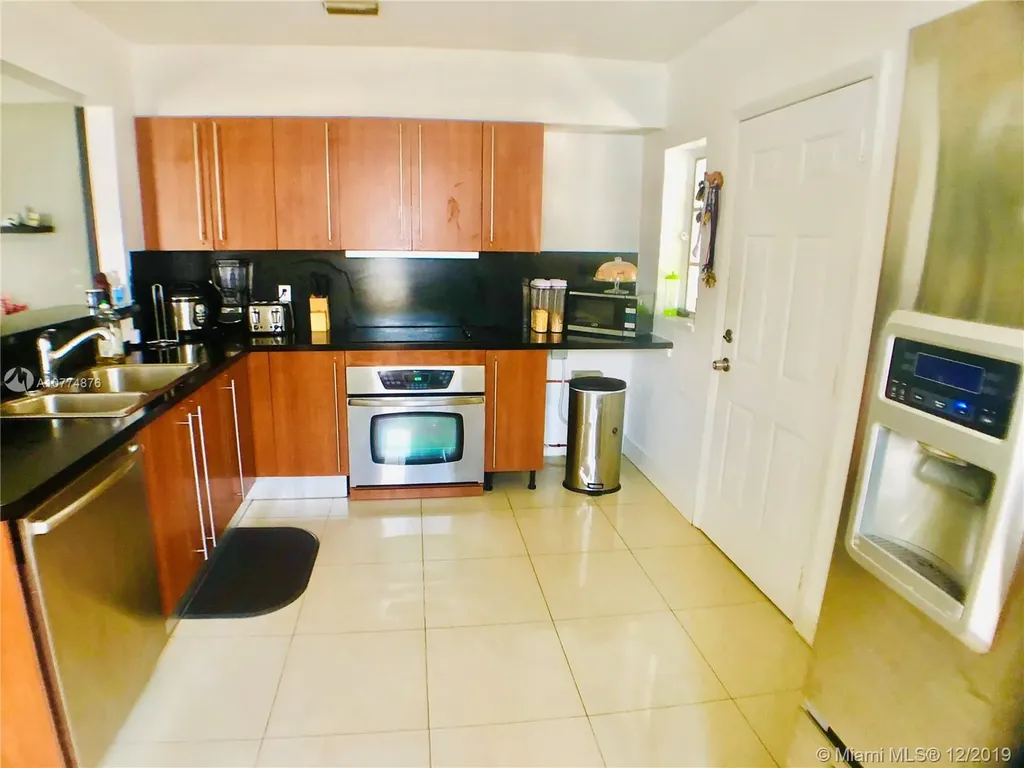 1840 NW 52nd Street Miami FL 33142