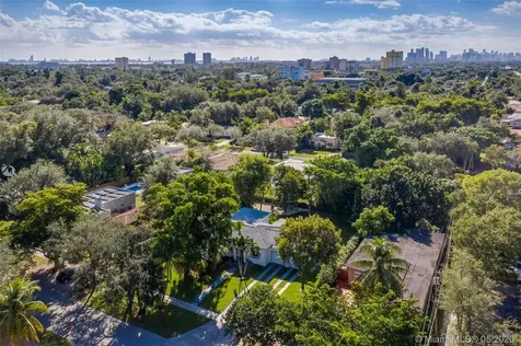 22 NE 89th Street El Portal FL 33138