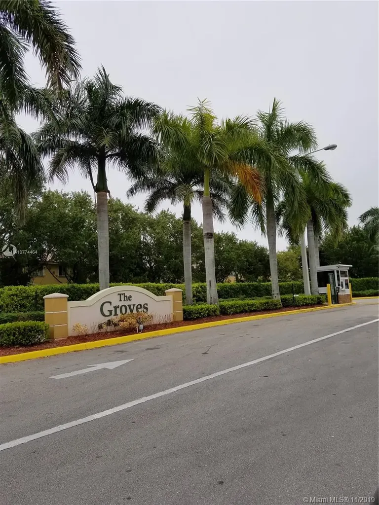 1645 SE 30th Street Homestead FL 33035