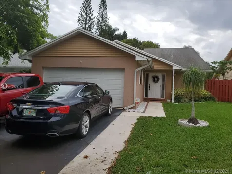 8340 SW 41st Court Davie FL 33328