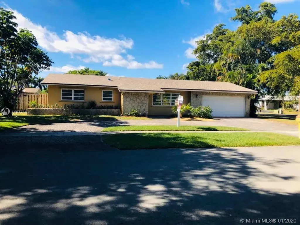 2130 NW 105th Terrace Pembroke Pines FL 33026
