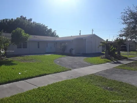 10610 SW 199th Street Cutler Bay FL 33157