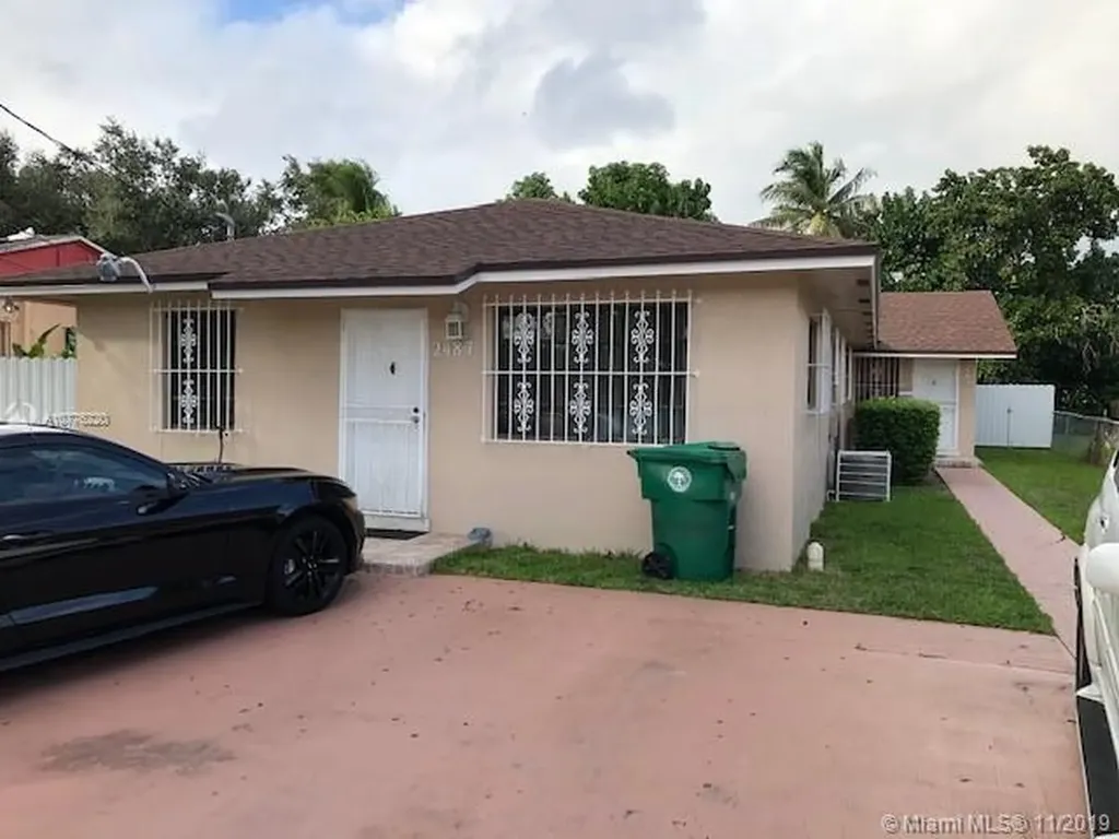 2485 NW 29th Street Miami FL 33142