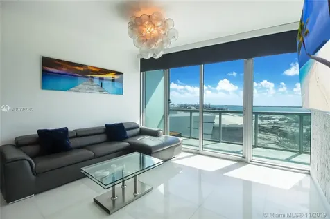 888 Biscayne Boulevard Miami FL 33132