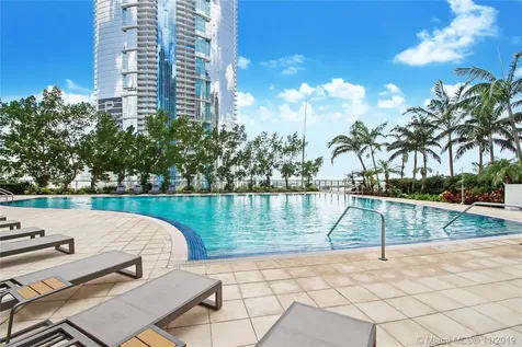 888 Biscayne Boulevard Miami FL 33132
