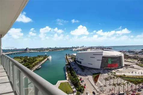 888 Biscayne Boulevard Miami FL 33132