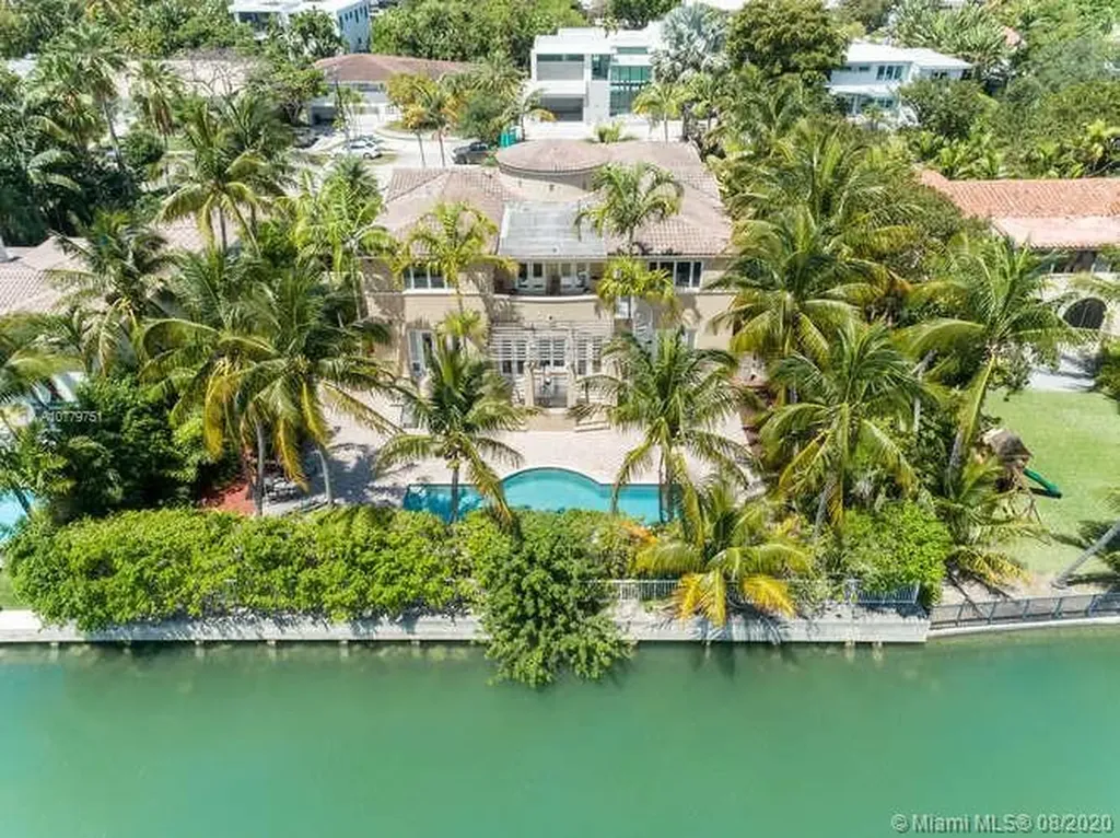 4525 N Meridian Avenue Miami Beach FL 33140