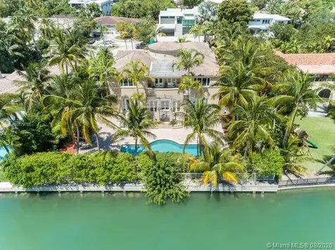 4525 N Meridian Avenue Miami Beach FL 33140
