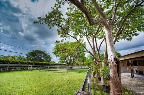 23777 SW 152nd Avenue Homestead FL 33032