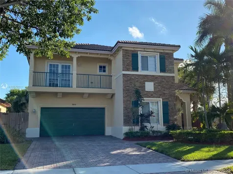 8856 SW 221st Terrace Cutler Bay FL 33190